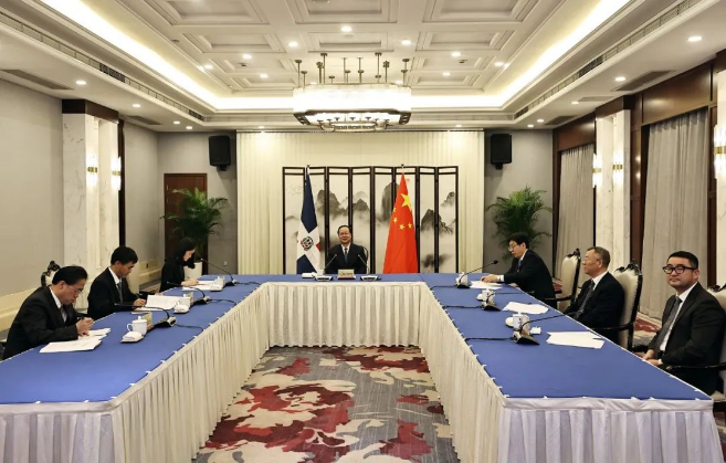bbin宝盈(科技)環境「助力」多米尼加清運垃圾，毛偉明省長出席線上交接儀式